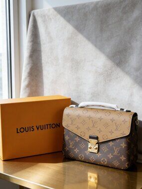 Louis Vuitton Métis Monogram Bag